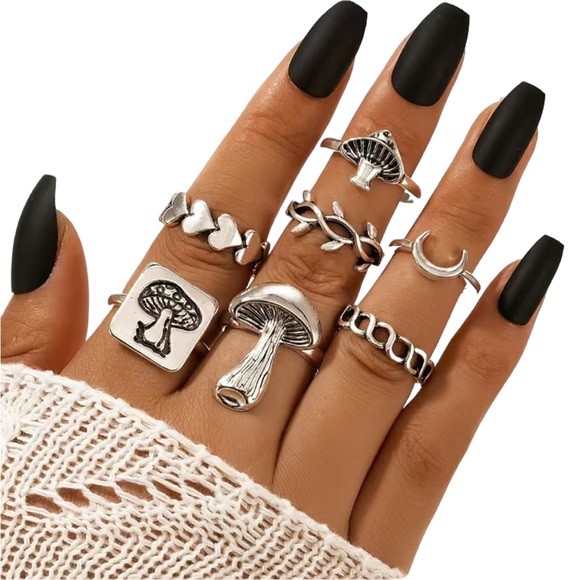 7 Piece Variety Style Silver Ring Set - Picture 1 of 5